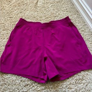 Men’s Lululemon brand new without tags size large 5’